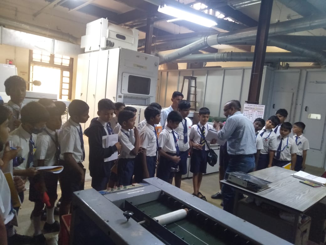 Visit of students and faculty members of St. Joseph High School, Wadala, Mumbai at ICAR-CIRCOT on 8th Feb, 2023. Image-2