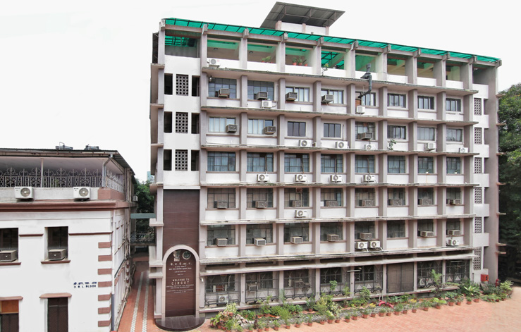 Image of circot building
