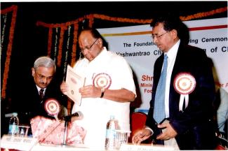 2008 Sh. Sharad Pawar visit to ICAR-CIRCOT on 1 November 2011 Image-1