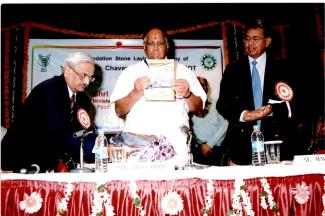 2008 Sh. Sharad Pawar visit to ICAR-CIRCOT on 1 November 2011 Image-4