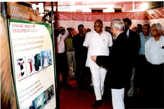 2008 Sh. Sharad Pawar visit to ICAR-CIRCOT on 1 November 2011 Image-9