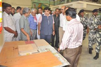 2015 Visit Of Nitin Gadkari To National Seminar On Value Addition To Of Cotton Stalks And Other Agro Wastes For Rural Livelihood At Nagpur Image-2