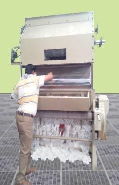Image of Single Locking Cotton Feeder (SLCF) for improving Ginning efficiency of DR gin